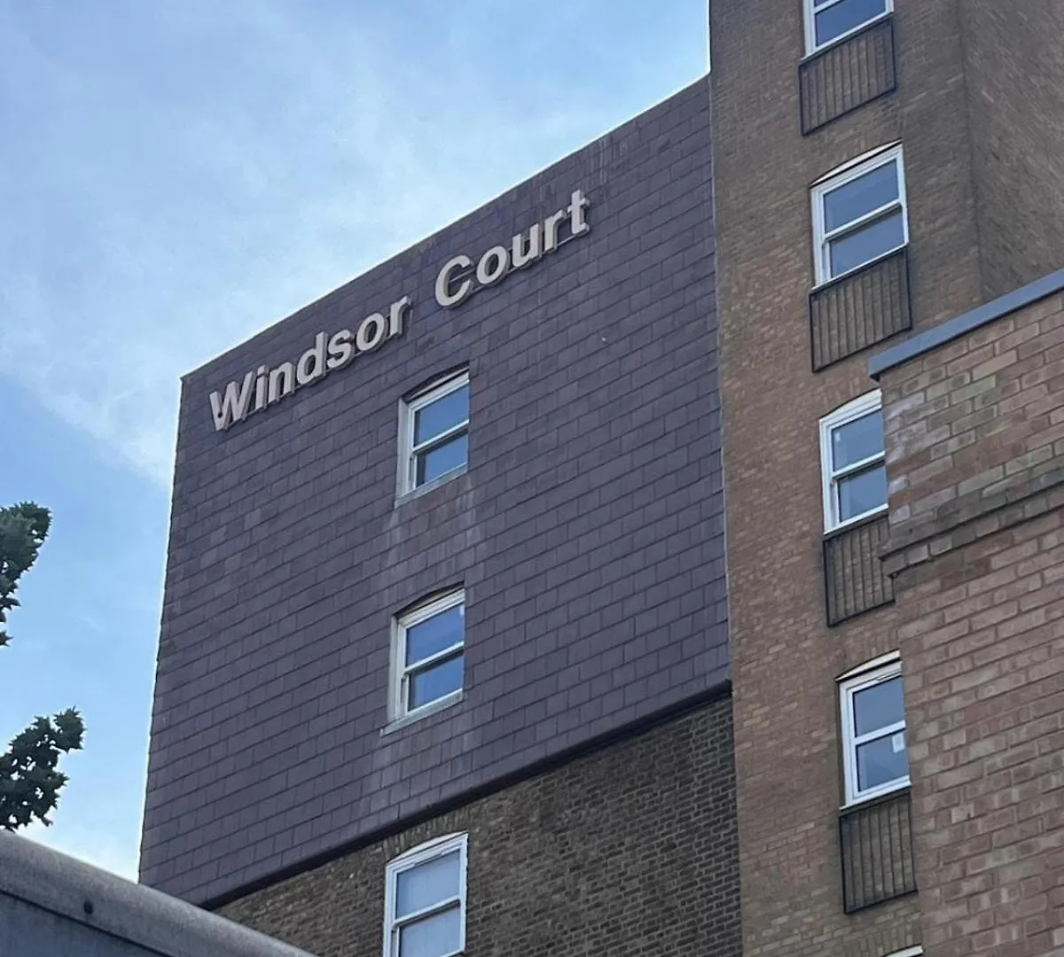 City Centre Top Floor Apartment With Lift Access And 5 Mins Walk To Brighton Station